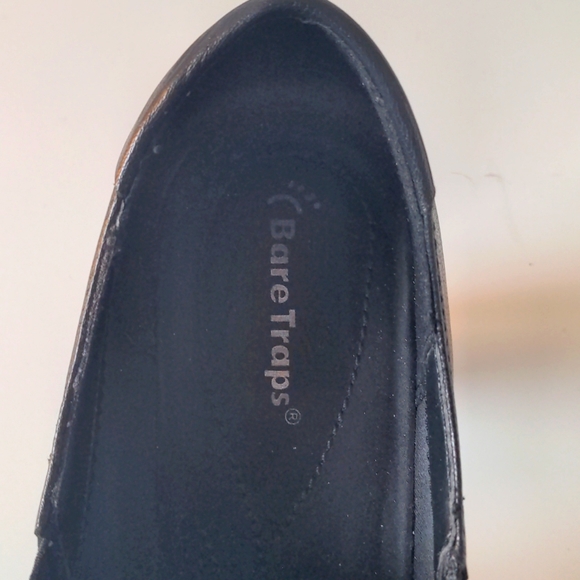 BareTraps Flaunt Black Leather Low Heel Ankle Boots Shoes - Picture 5 of 7